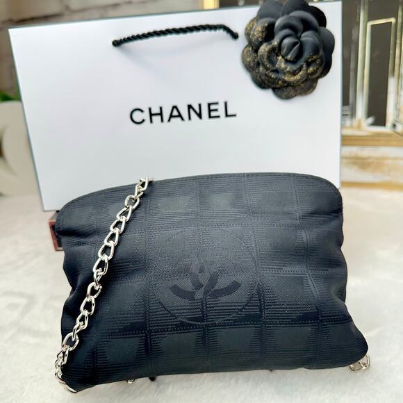 CHANEL Black Canvas New Travel Line Pouch wristlet, Crossbody Bag with Chains - Picture 4 of 16